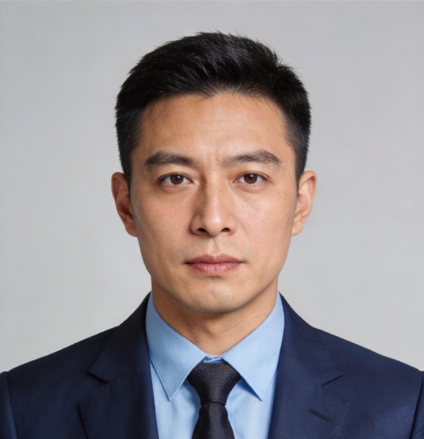 龙昱江 - 首席顾问